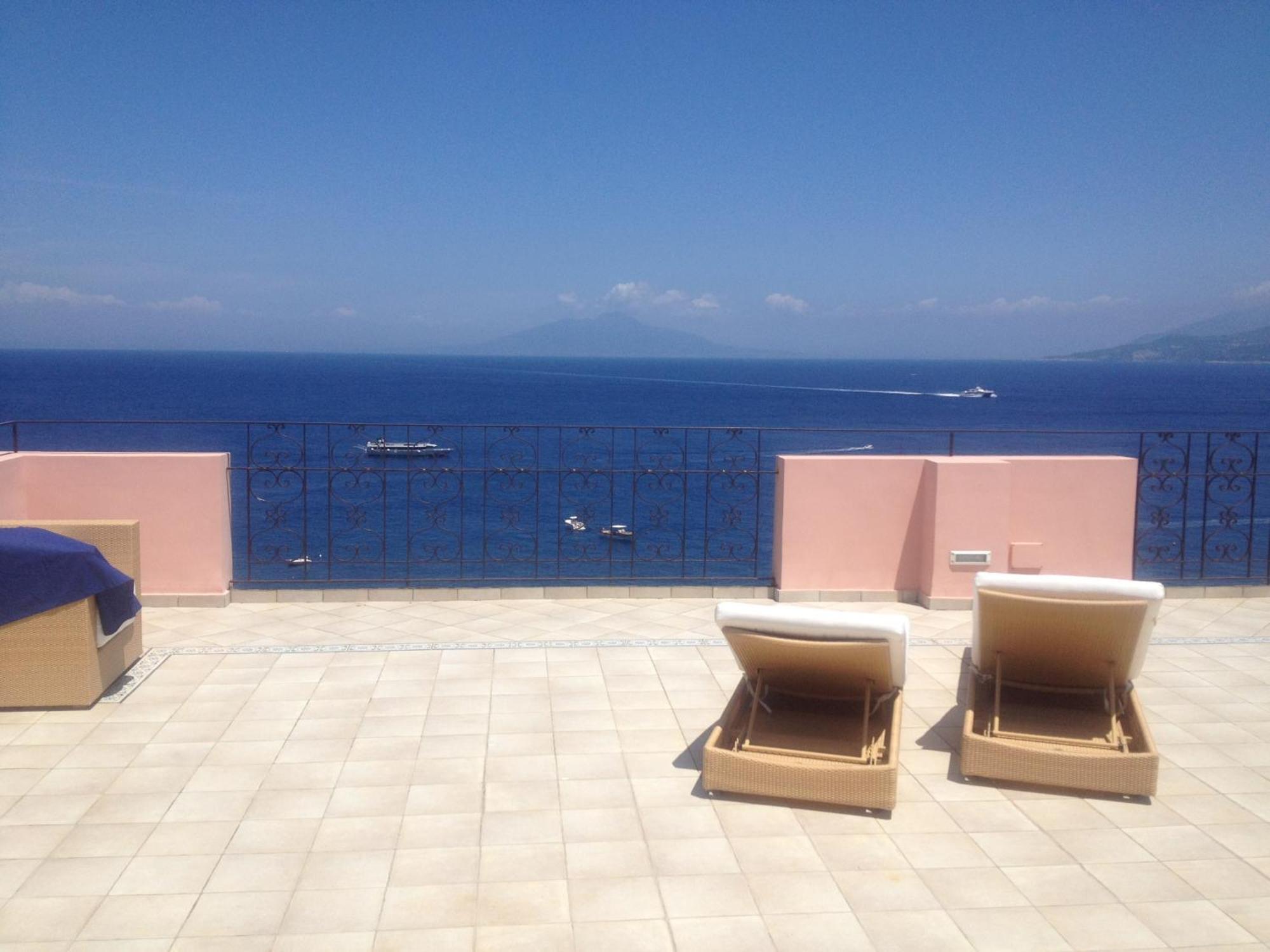 Capri Inn Luaran gambar