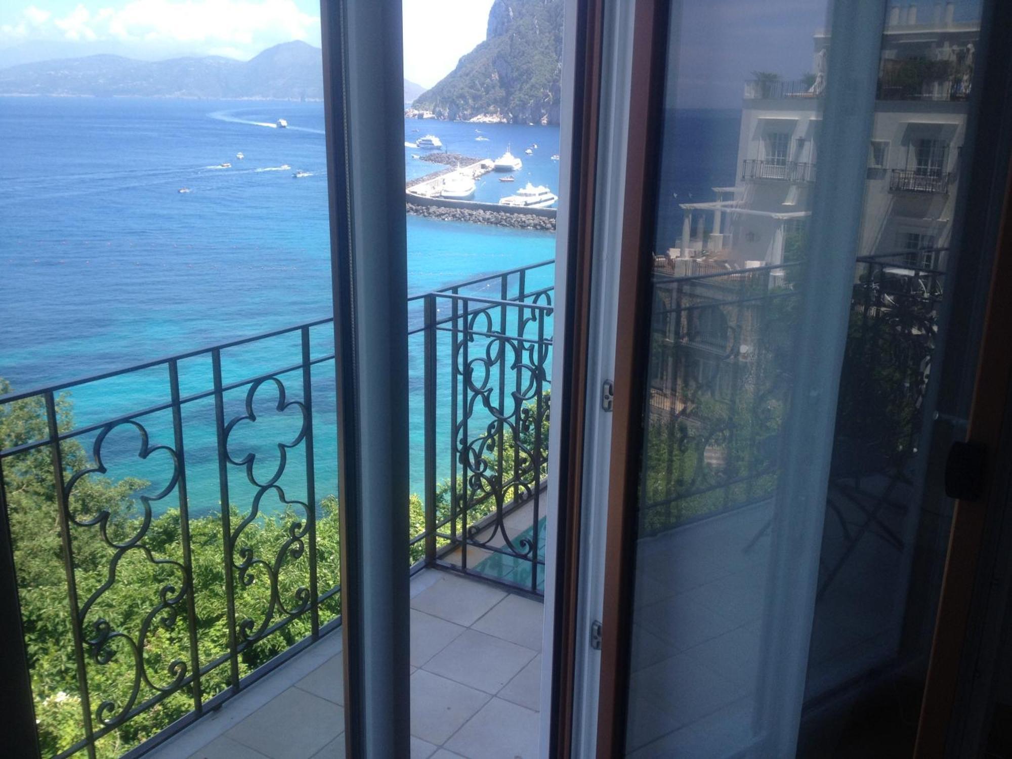 Capri Inn Luaran gambar