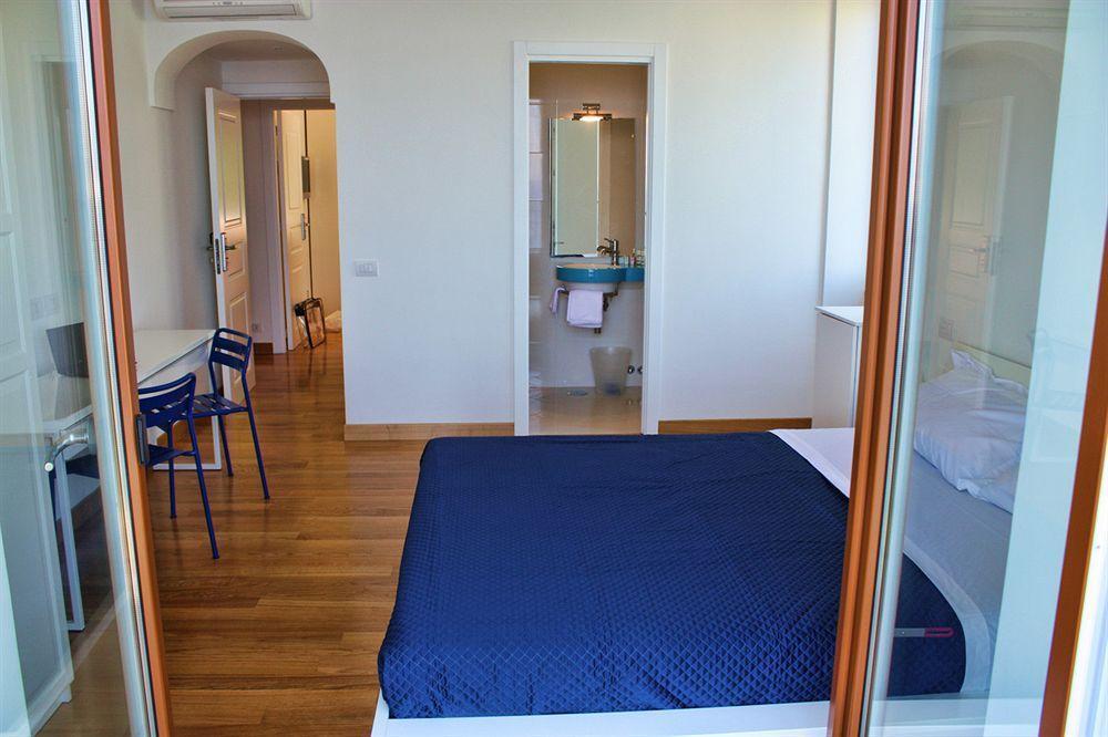 Capri Inn Luaran gambar