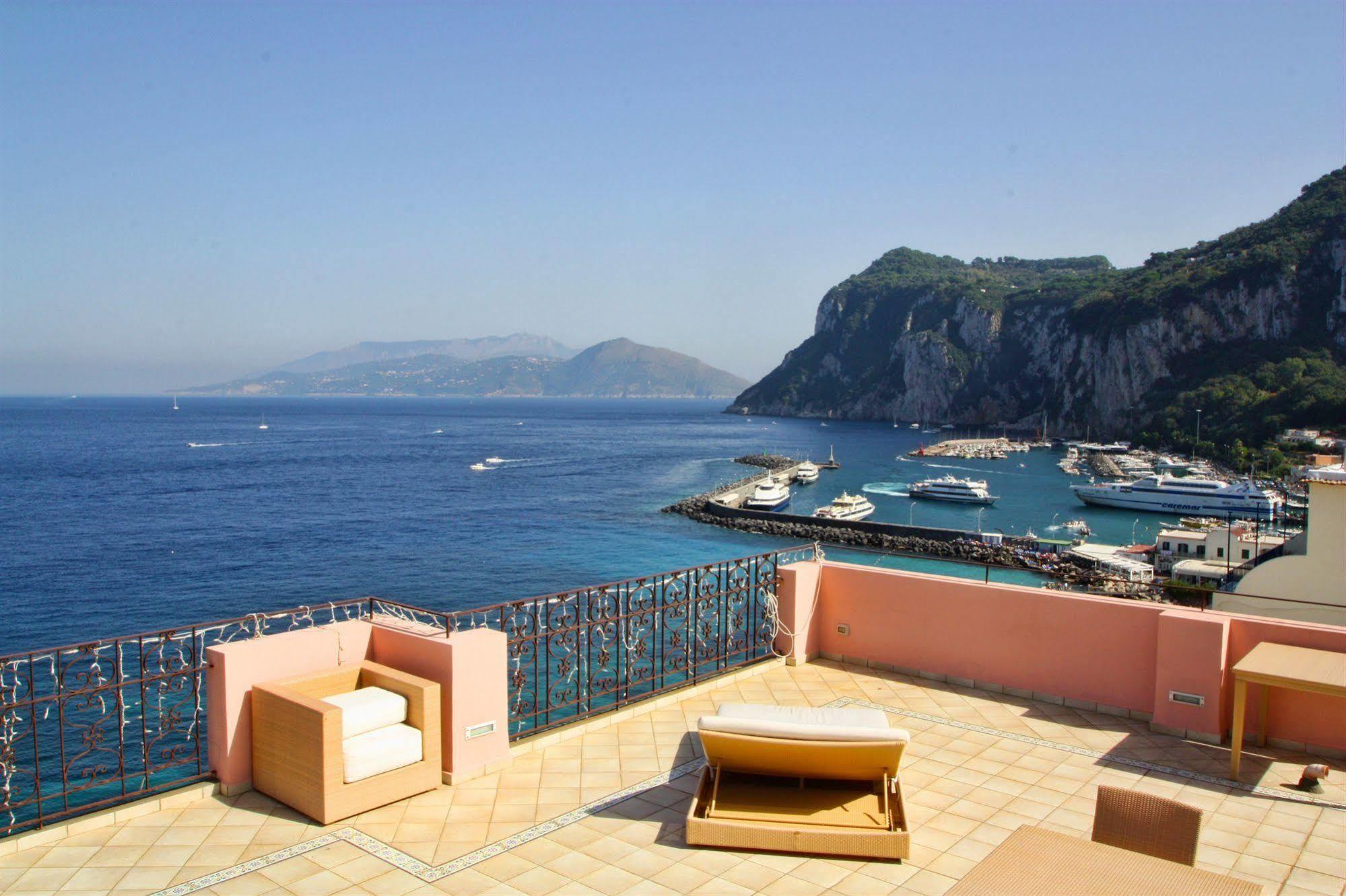 Capri Inn Luaran gambar