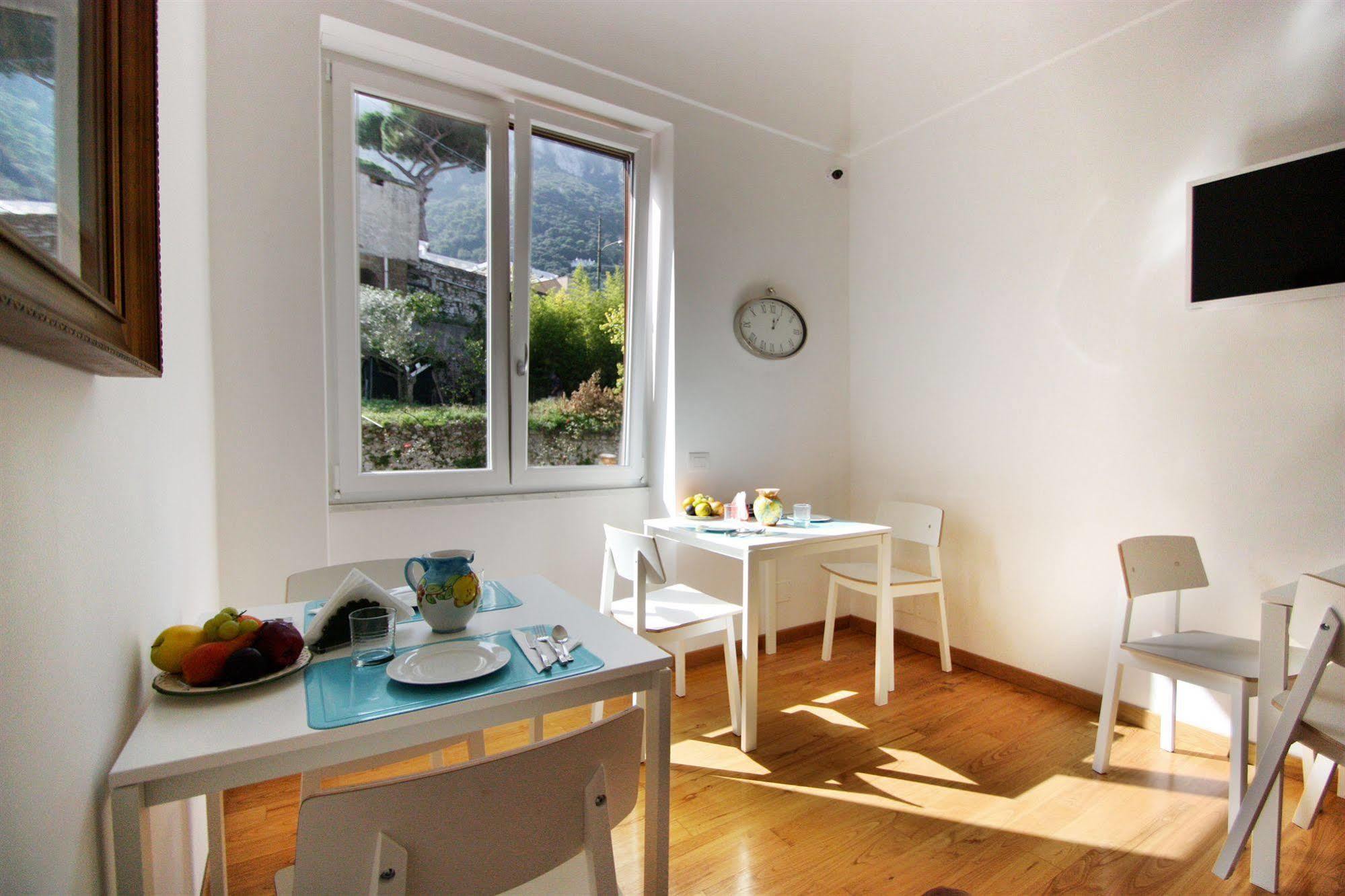 Capri Inn Luaran gambar
